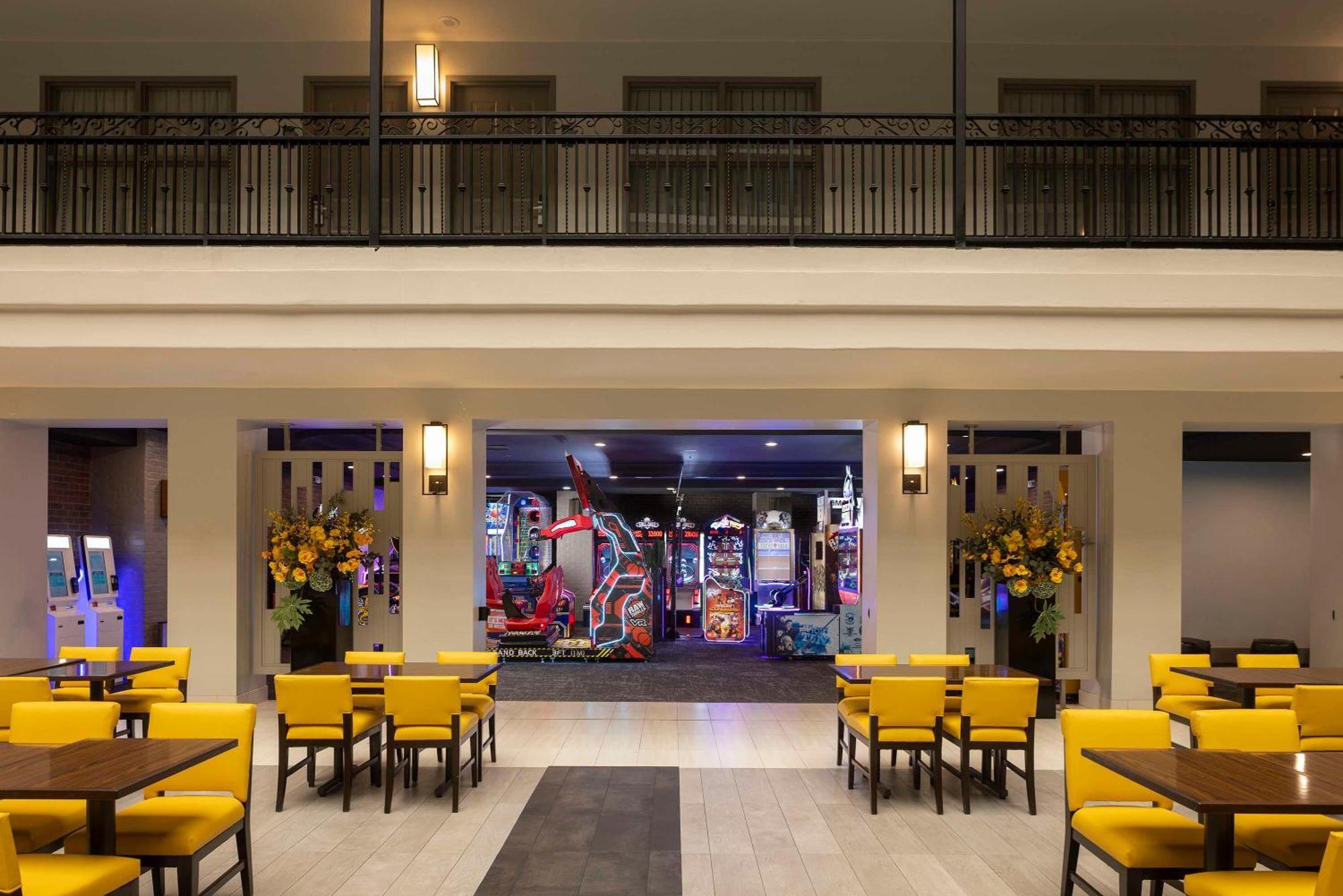 Embassy Suites By Hilton Anaheim North Bagian luar foto